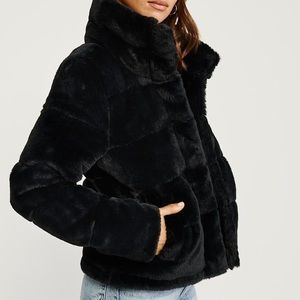 Faux fur black puffer